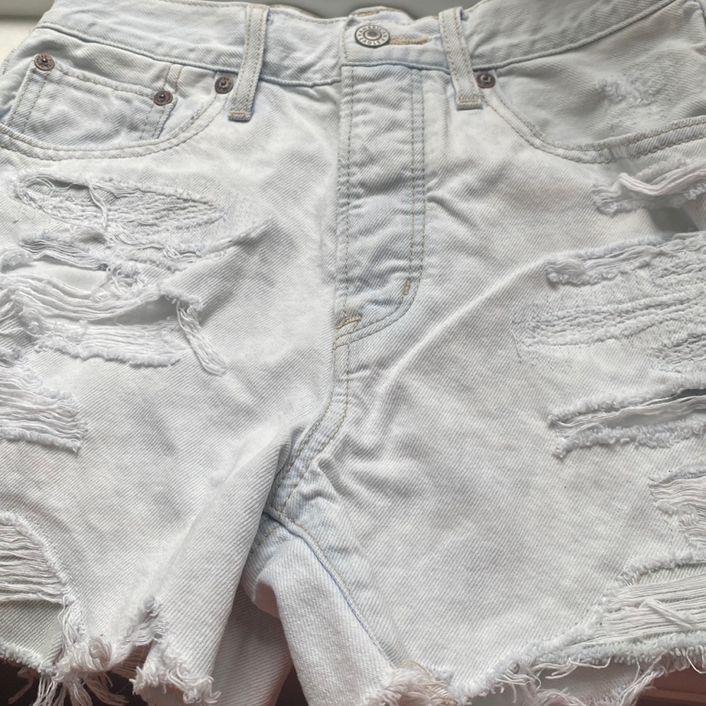 American eagle light denim ripped shorts
